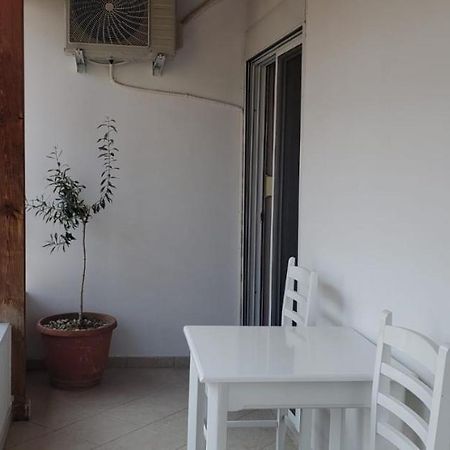 Michalis, 2-Bedroom Apartment In Saranda Экстерьер фото